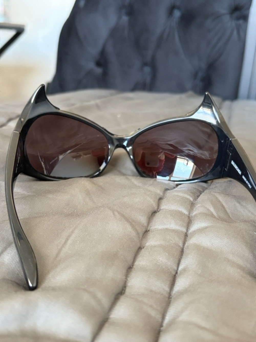 Balenciaga Gotham Devil Sunglasses - Picture 4 of 4